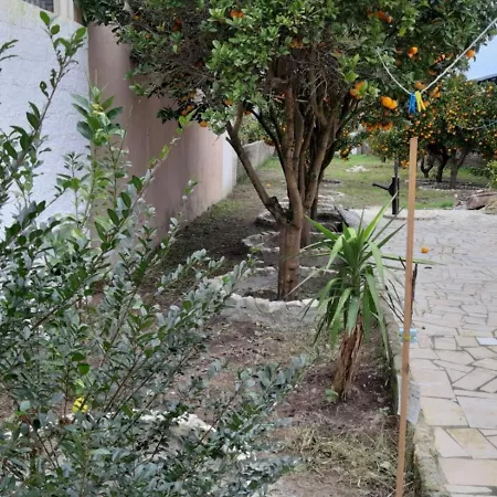 Quaint Holiday In Mira With Garden 미라